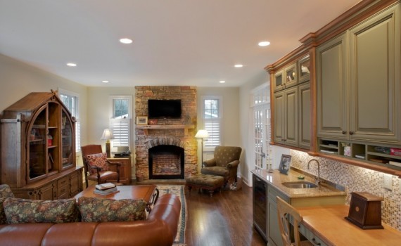 Clifton-family-room-1024x681